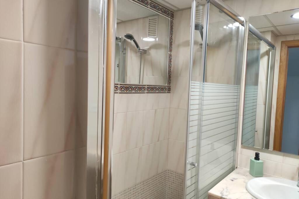 Paradis Salou, Centro Turistico, Wifi, Piscina, Vistas Al Mar Exterior foto