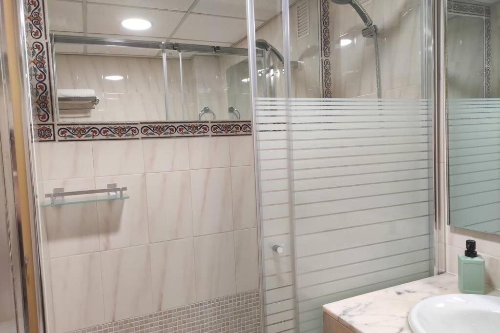 Paradis Salou, Centro Turistico, Wifi, Piscina, Vistas Al Mar Exterior foto