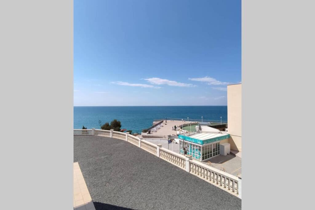 Paradis Salou, Centro Turistico, Wifi, Piscina, Vistas Al Mar Exterior foto